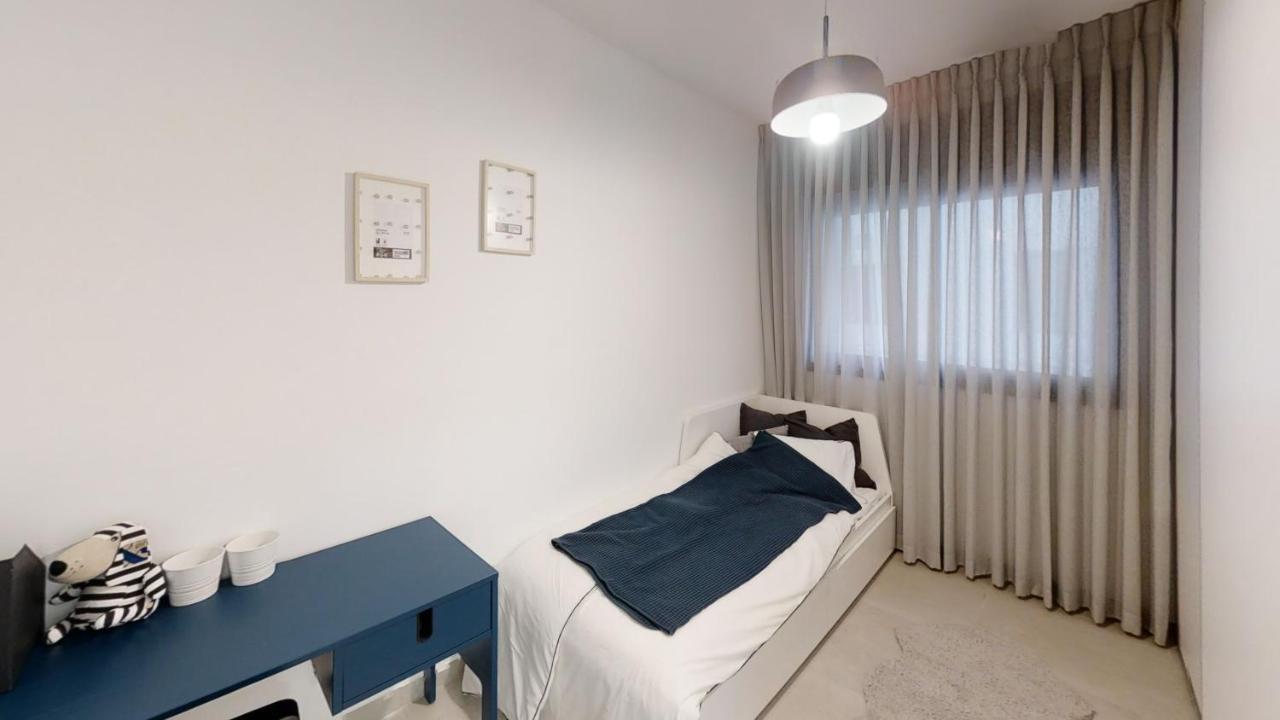 Luxury 3&4 Bedroom New Apartments - Close To The Beach & Bahai Gardens ไฮฟา ภายนอก รูปภาพ