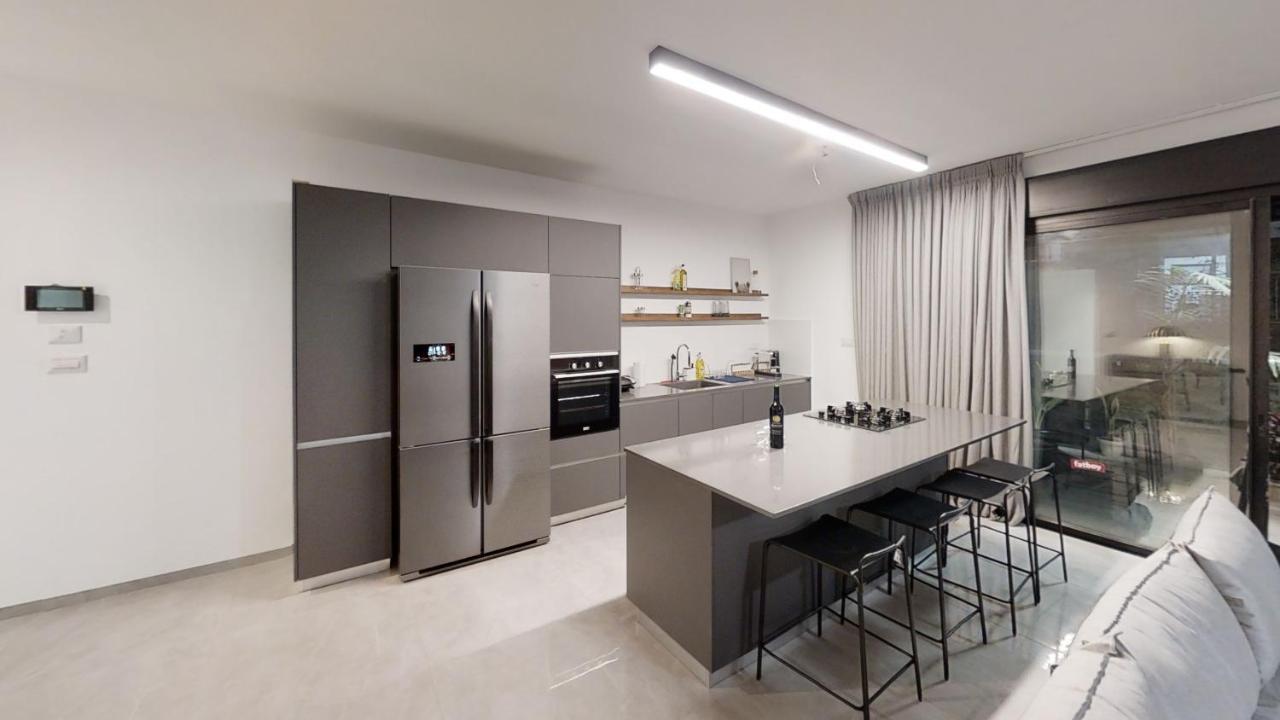 Luxury 3&4 Bedroom New Apartments - Close To The Beach & Bahai Gardens ไฮฟา ภายนอก รูปภาพ