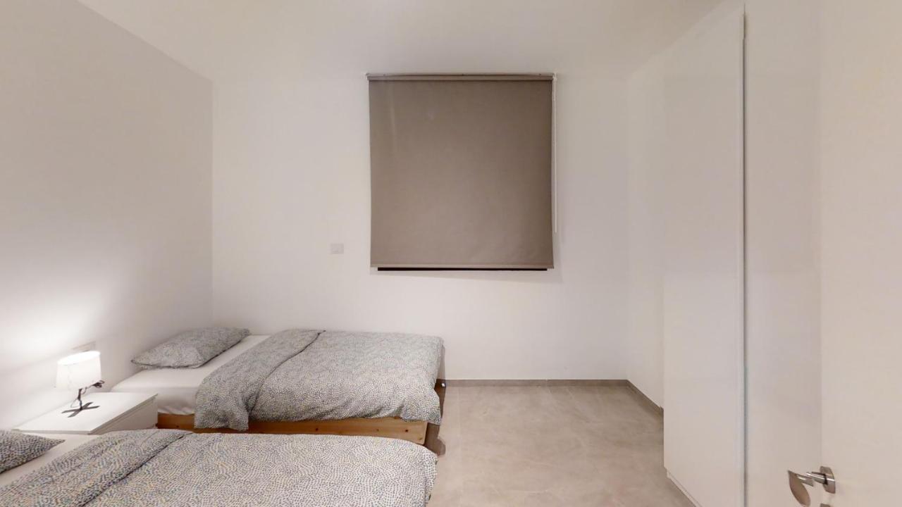 Luxury 3&4 Bedroom New Apartments - Close To The Beach & Bahai Gardens ไฮฟา ภายนอก รูปภาพ